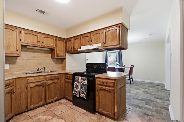 9320 Kimberly Way, Baton Rouge, LA 70814