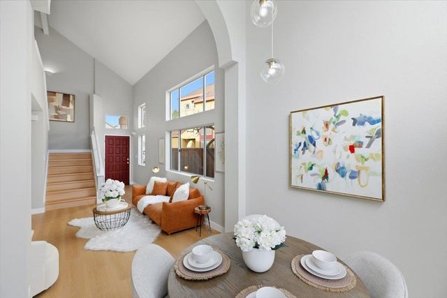 1274 Elkwood Dr, Milpitas, CA 95035