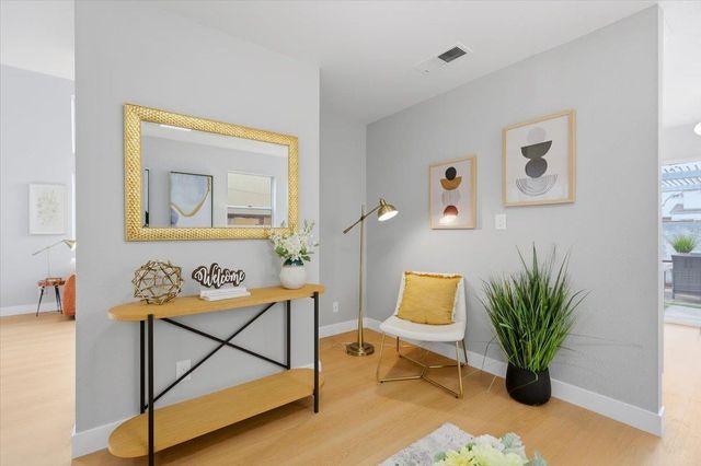 1274 Elkwood Dr, Milpitas, CA 95035