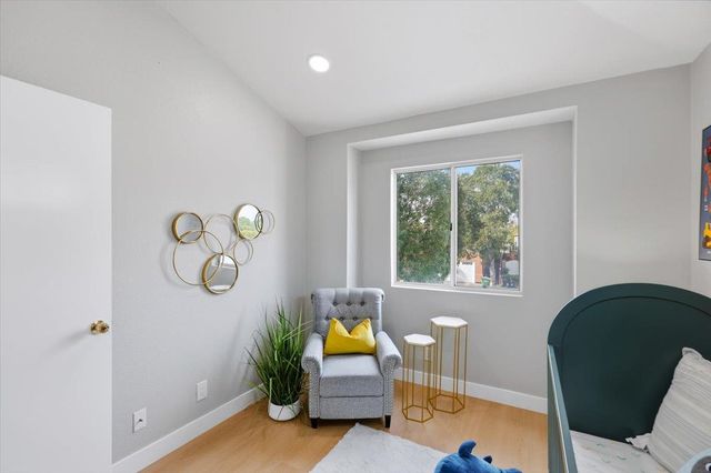 1274 Elkwood Dr, Milpitas, CA 95035