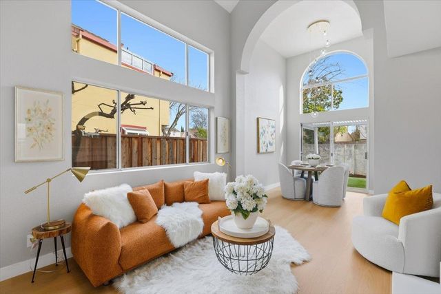 1274 Elkwood Dr, Milpitas, CA 95035