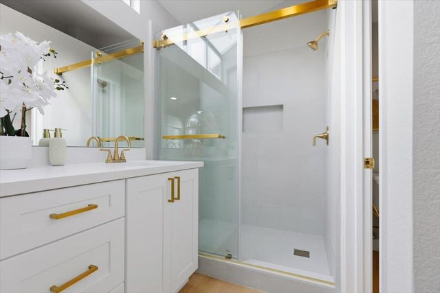 1274 Elkwood Dr, Milpitas, CA 95035