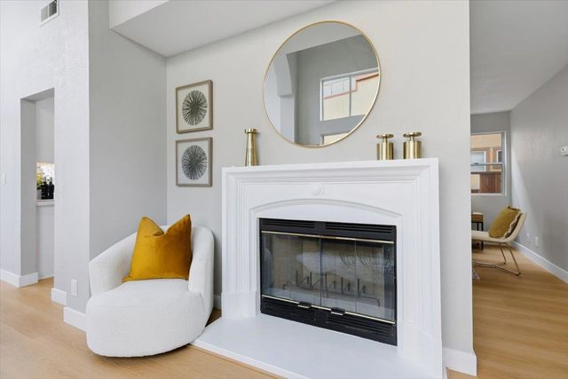 1274 Elkwood Dr, Milpitas, CA 95035