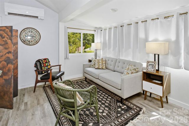 24 Rhododendron Drive, Asheville, NC 28805