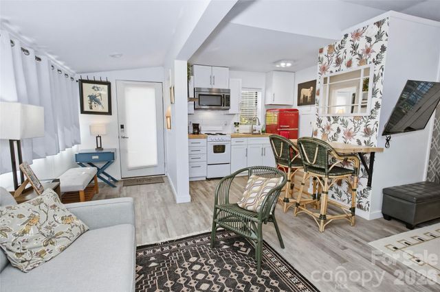 24 Rhododendron Drive, Asheville, NC 28805