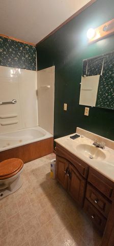18492 Raymond Drive SE, Cass Lake, MN 56633