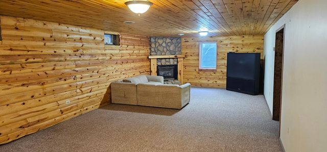 18492 Raymond Drive SE, Cass Lake, MN 56633