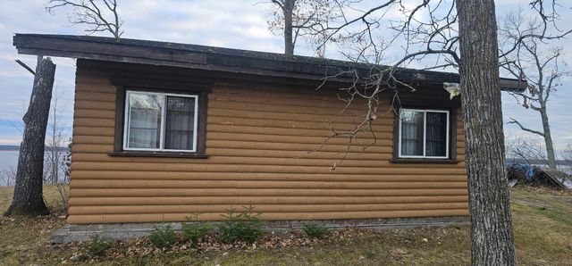 18492 Raymond Drive SE, Cass Lake, MN 56633