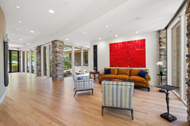 15090 Grand Knoll Dr, Meadow Vista, CA 95722