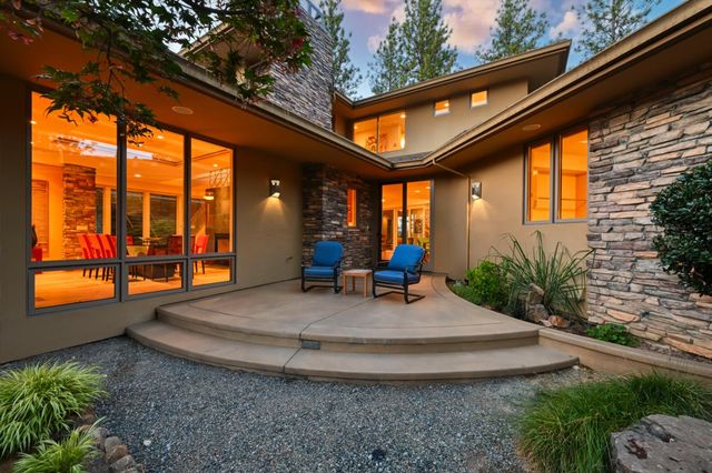 15090 Grand Knoll Dr, Meadow Vista, CA 95722