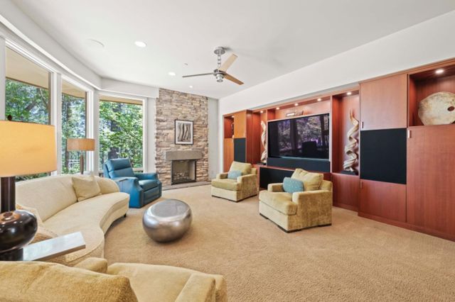 15090 Grand Knoll Dr, Meadow Vista, CA 95722