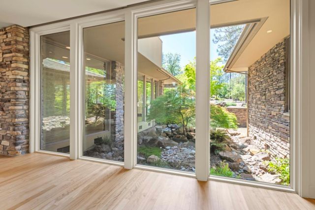 15090 Grand Knoll Dr, Meadow Vista, CA 95722