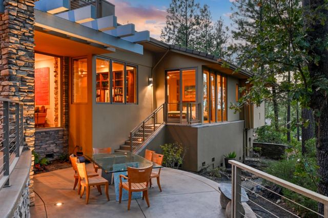 15090 Grand Knoll Dr, Meadow Vista, CA 95722