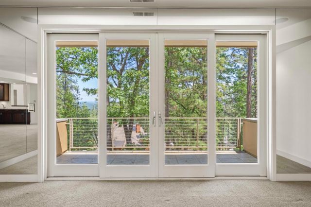 15090 Grand Knoll Dr, Meadow Vista, CA 95722