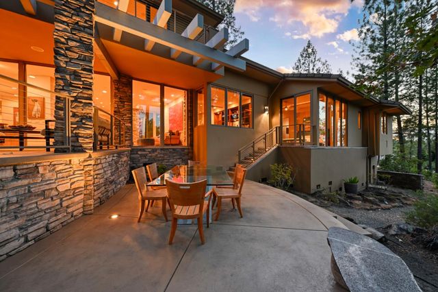 15090 Grand Knoll Dr, Meadow Vista, CA 95722