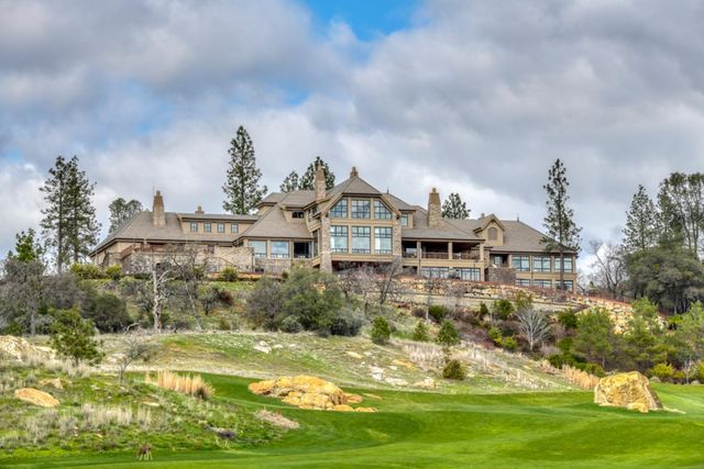 15090 Grand Knoll Dr, Meadow Vista, CA 95722