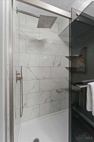 8404 Gettysburg Lane, Hamilton Twp, OH 45039