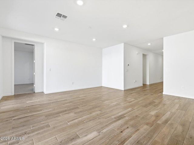 17728 W ILLINI Street, Goodyear, AZ 85338