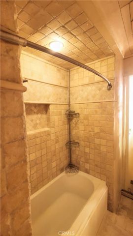 5883 Fremontia, Oak Hills, CA 92344