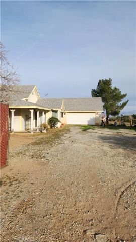 5883 Fremontia, Oak Hills, CA 92344