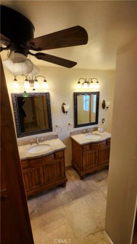 5883 Fremontia, Oak Hills, CA 92344