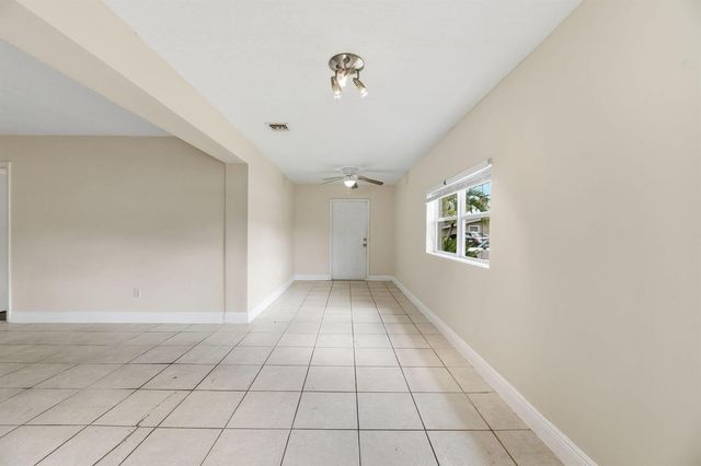 5131 SW 6th Street, Margate, FL 33068