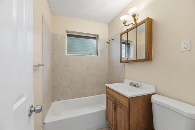 5131 SW 6th Street, Margate, FL 33068