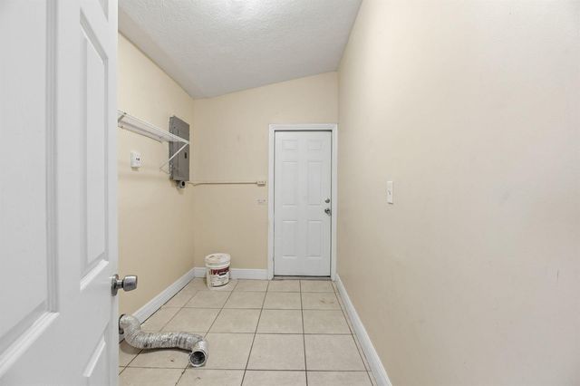 5131 SW 6th Street, Margate, FL 33068