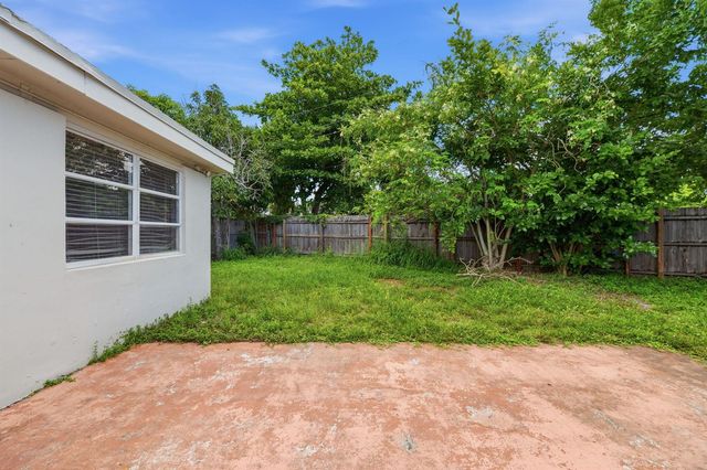 5131 SW 6th Street, Margate, FL 33068