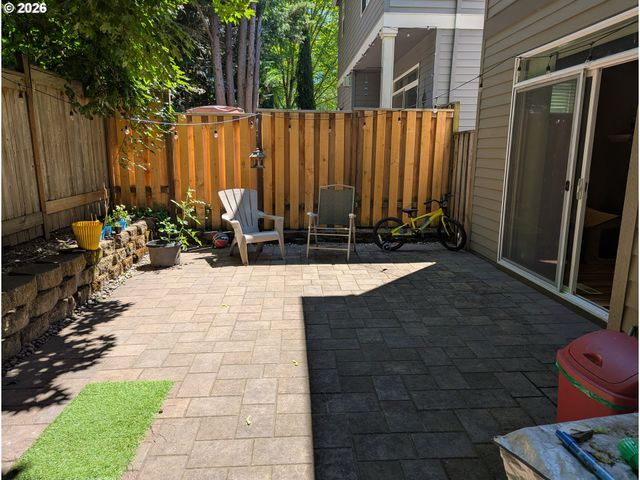 985 Se TAMANGO St, Hillsboro, OR 97123