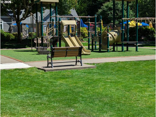 985 Se TAMANGO St, Hillsboro, OR 97123