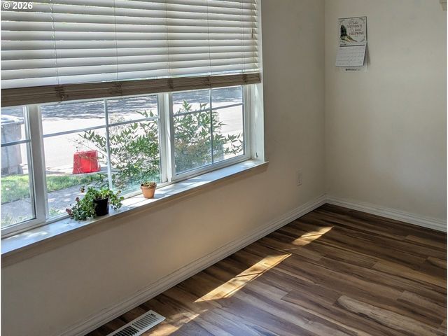 985 Se TAMANGO St, Hillsboro, OR 97123