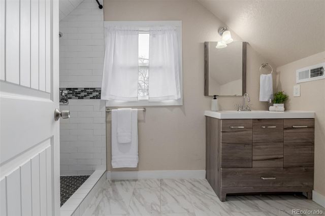 7380 W 12th Avenue, Lakewood, CO 80214