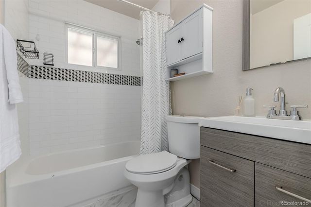 7380 W 12th Avenue, Lakewood, CO 80214