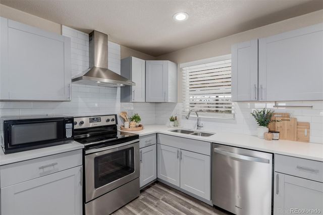 7380 W 12th Avenue, Lakewood, CO 80214