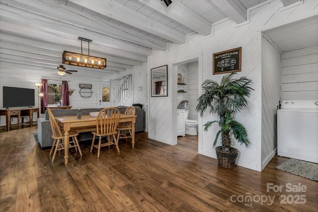 35 Creeds Cove Lane, Waynesville, NC 28785