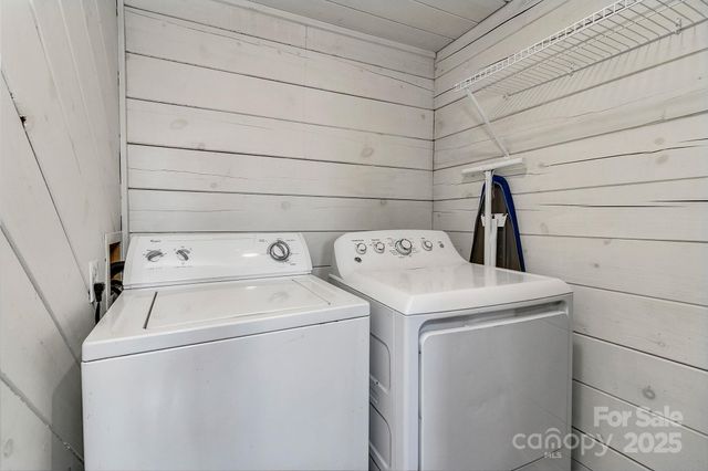 35 Creeds Cove Lane, Waynesville, NC 28785