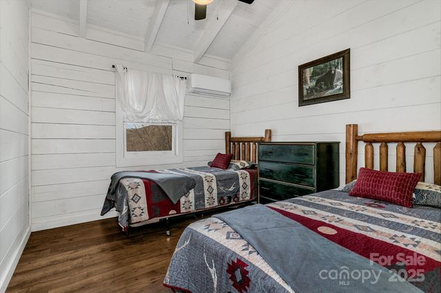 35 Creeds Cove Lane, Waynesville, NC 28785