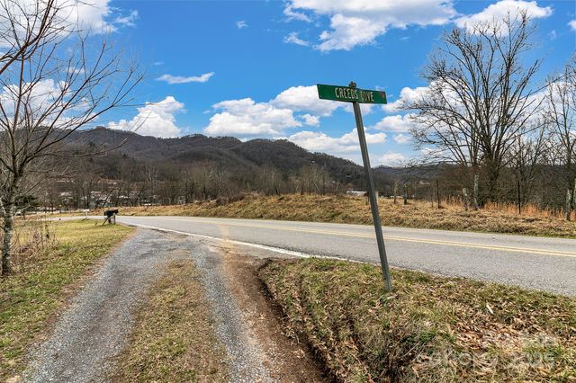 35 Creeds Cove Lane, Waynesville, NC 28785