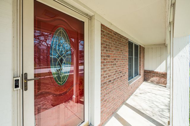 1404 Halifax Drive, Mundelein, IL 60060