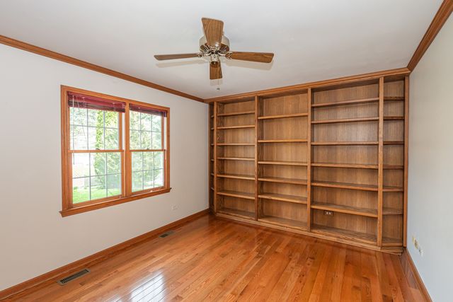 1404 Halifax Drive, Mundelein, IL 60060