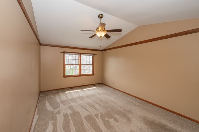 1404 Halifax Drive, Mundelein, IL 60060