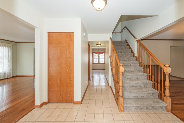 1404 Halifax Drive, Mundelein, IL 60060