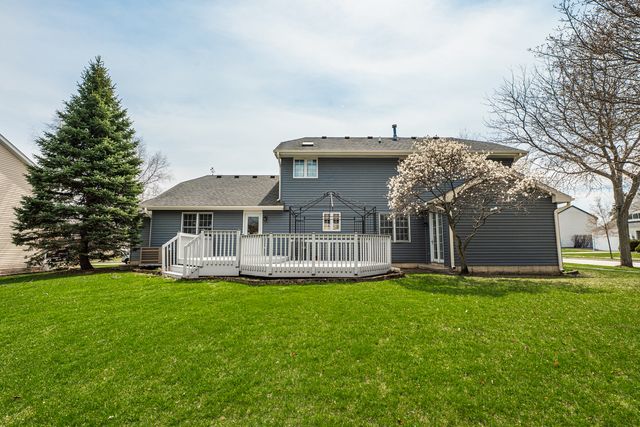 1404 Halifax Drive, Mundelein, IL 60060