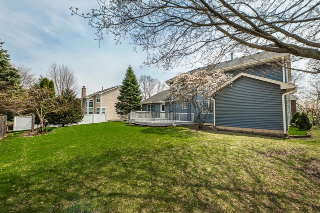 1404 Halifax Drive, Mundelein, IL 60060