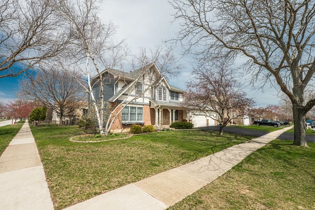 1404 Halifax Drive, Mundelein, IL 60060