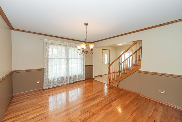 1404 Halifax Drive, Mundelein, IL 60060