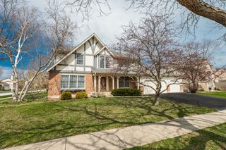 1404 Halifax Drive, Mundelein, IL 60060