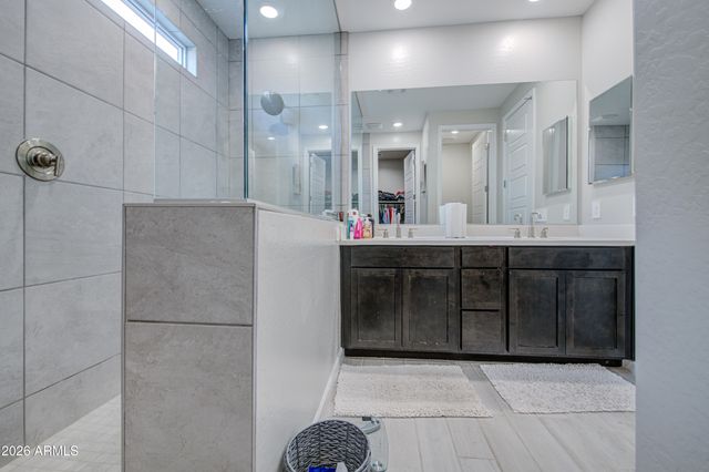5133 E ANDERSON Drive, Scottsdale, AZ 85254