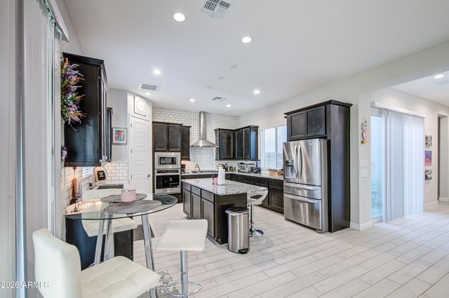 5133 E ANDERSON Drive, Scottsdale, AZ 85254